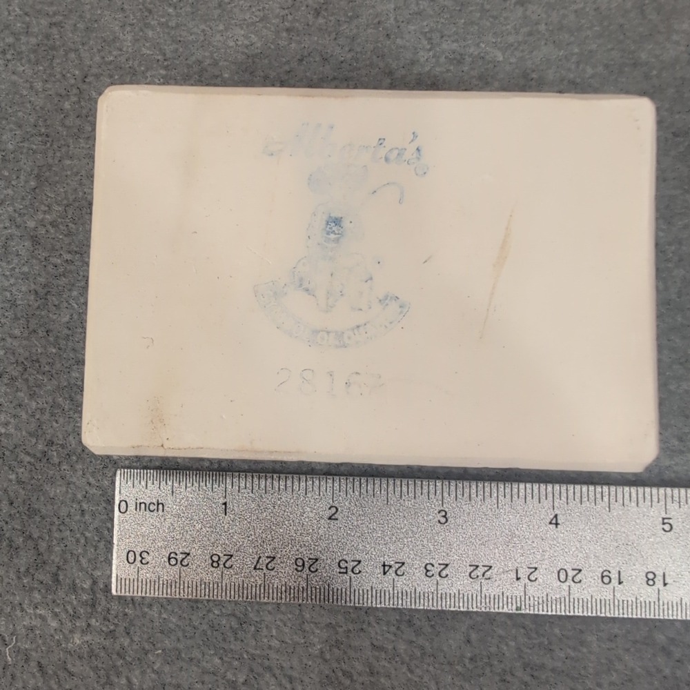 Albertas Molds‎ Inc 1980 A233 Ceramic Casting Mold Christmas Mouse Santa Hat - Picture 4 of 5